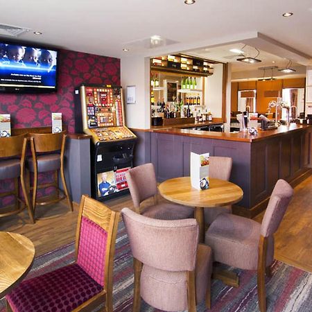 Premier Inn Stratford Upon Avon Waterways Bagian luar foto