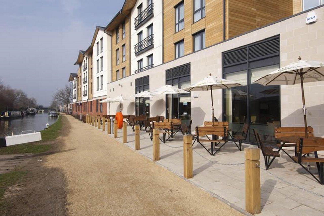 Premier Inn Stratford Upon Avon Waterways Bagian luar foto